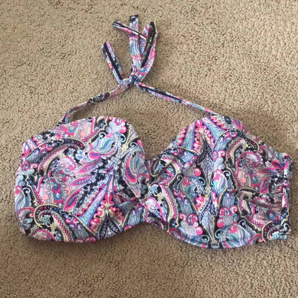 NEVER WORN Victoria’s Secret Paisley Bikini Top!
